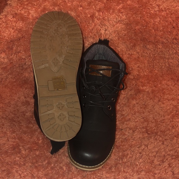 *BRAND NEW*  Black Tahari Kids Boots - Picture 4 of 5
